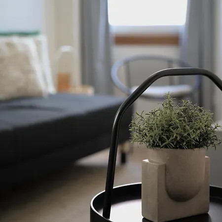 Апартаменты Elegant Flat Shared Outstanding Terrace Лиссабон
