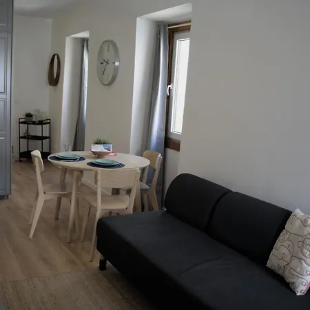 Elegant Flat Shared Outstanding Terrace Appartamento Lisbona
